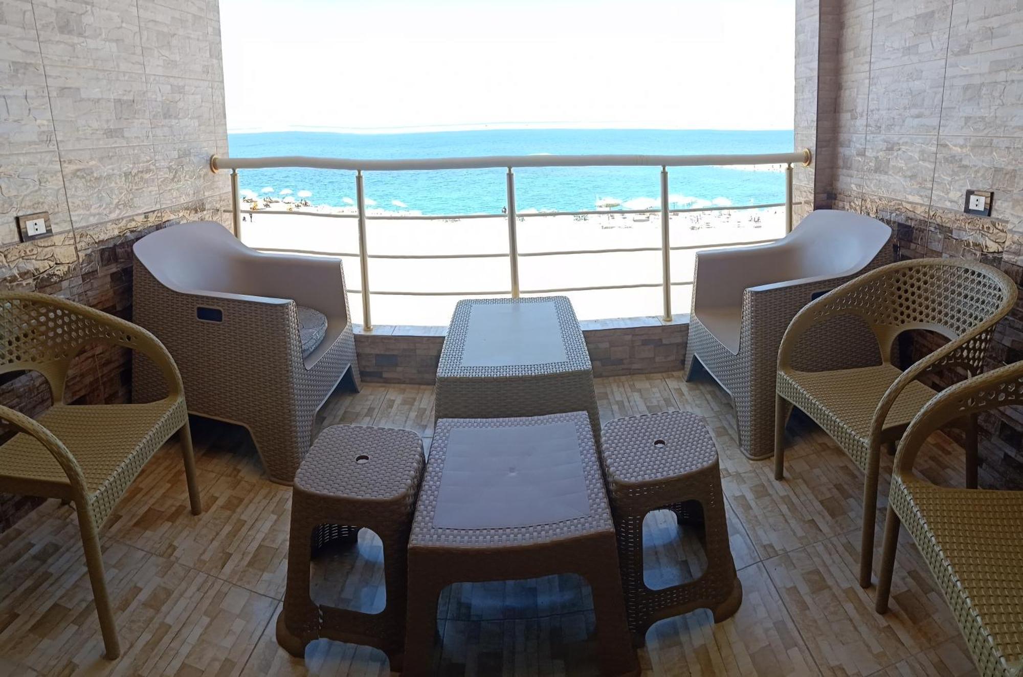 Furnished Apartment - Beach View "Nearest Beach 2 Minutes Walking" - Free Wifi- Abo Keer - Alexandria - Egypt Abu Qir Exterior photo