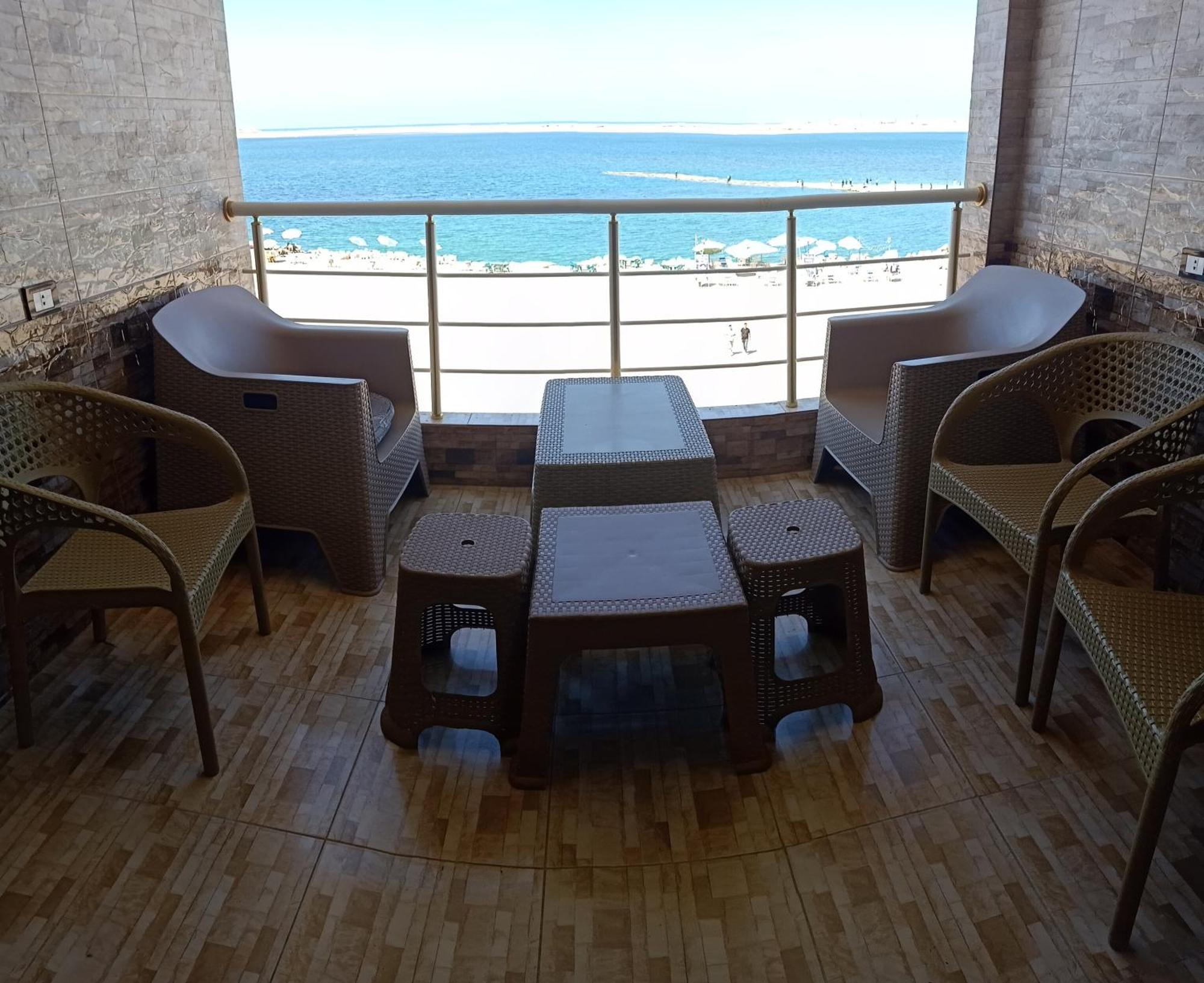 Furnished Apartment - Beach View "Nearest Beach 2 Minutes Walking" - Free Wifi- Abo Keer - Alexandria - Egypt Abu Qir Exterior photo