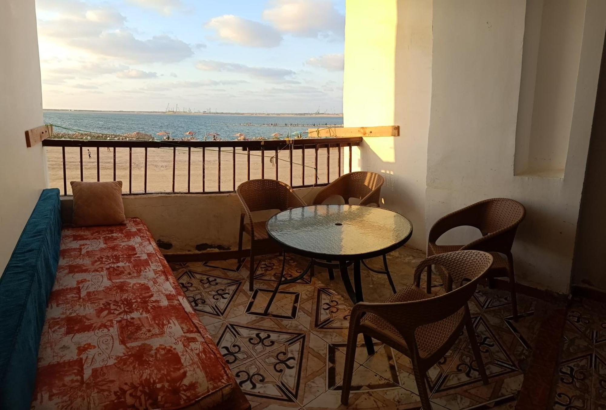 Furnished Apartment - Beach View "Nearest Beach 2 Minutes Walking" - Free Wifi- Abo Keer - Alexandria - Egypt Abu Qir Exterior photo